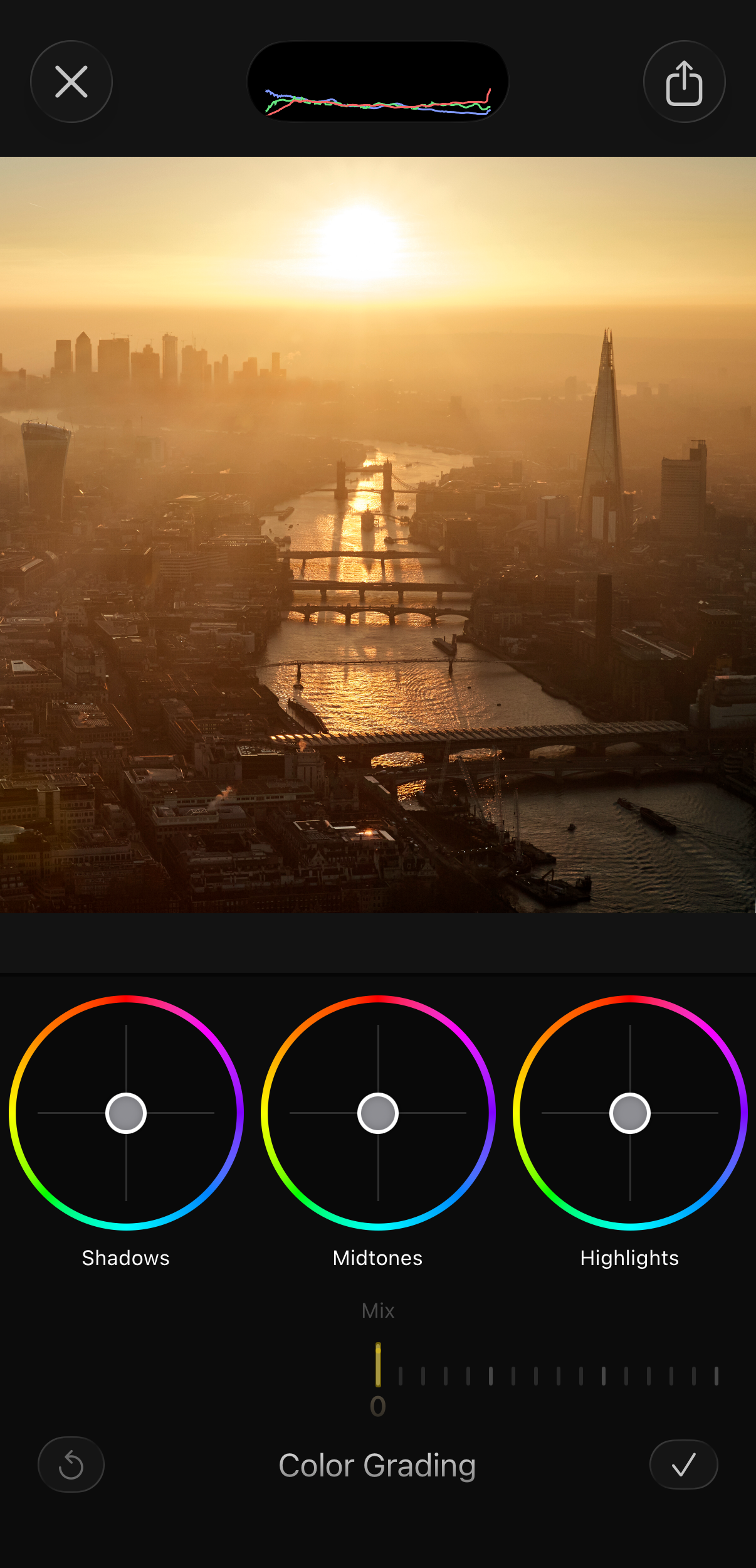 Color grading wheels - London sunset